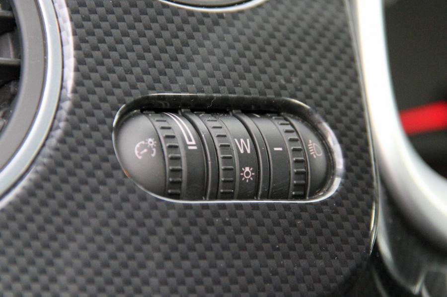  Volkswagen Beetle Turbo 2012 года  (фото 56 из 84)